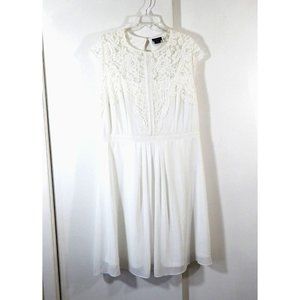 CITY CHIC dress skater lace cap sleeve pleated front knee length white M 18